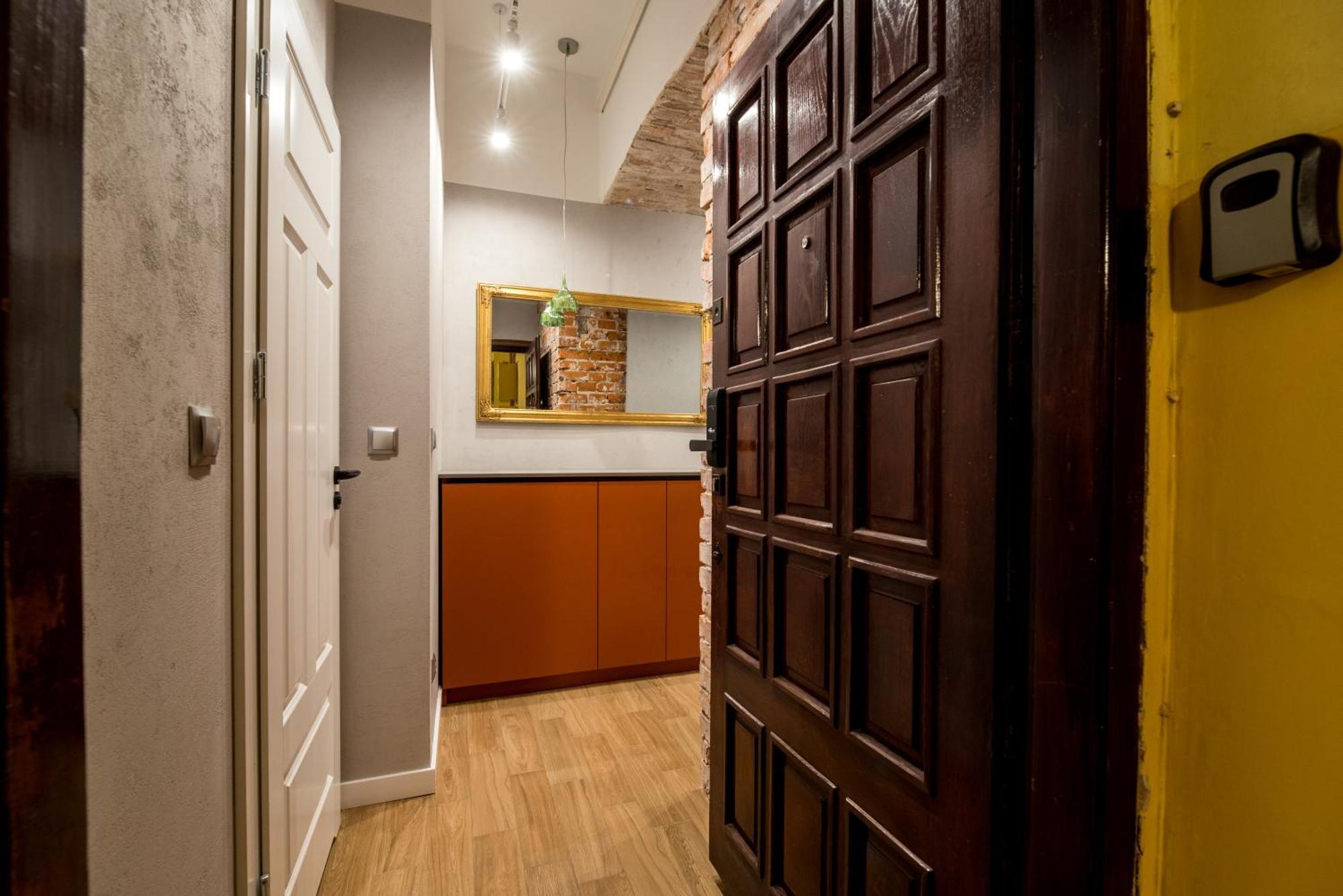 Apartamento Quiet Luxury On Florianska Cracovia Exterior foto