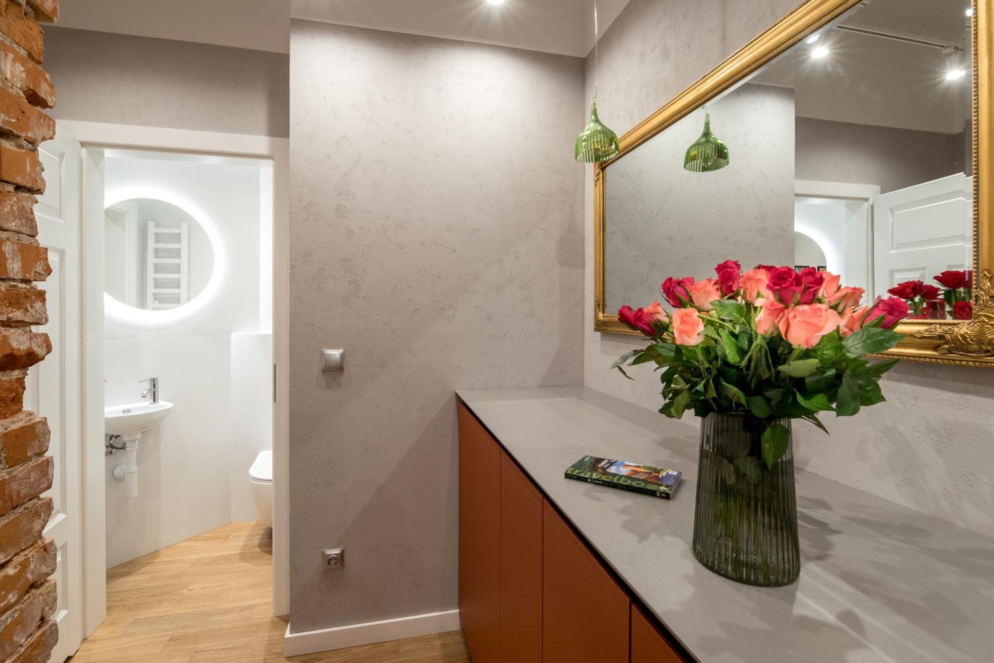 Apartamento Quiet Luxury On Florianska Cracovia Exterior foto